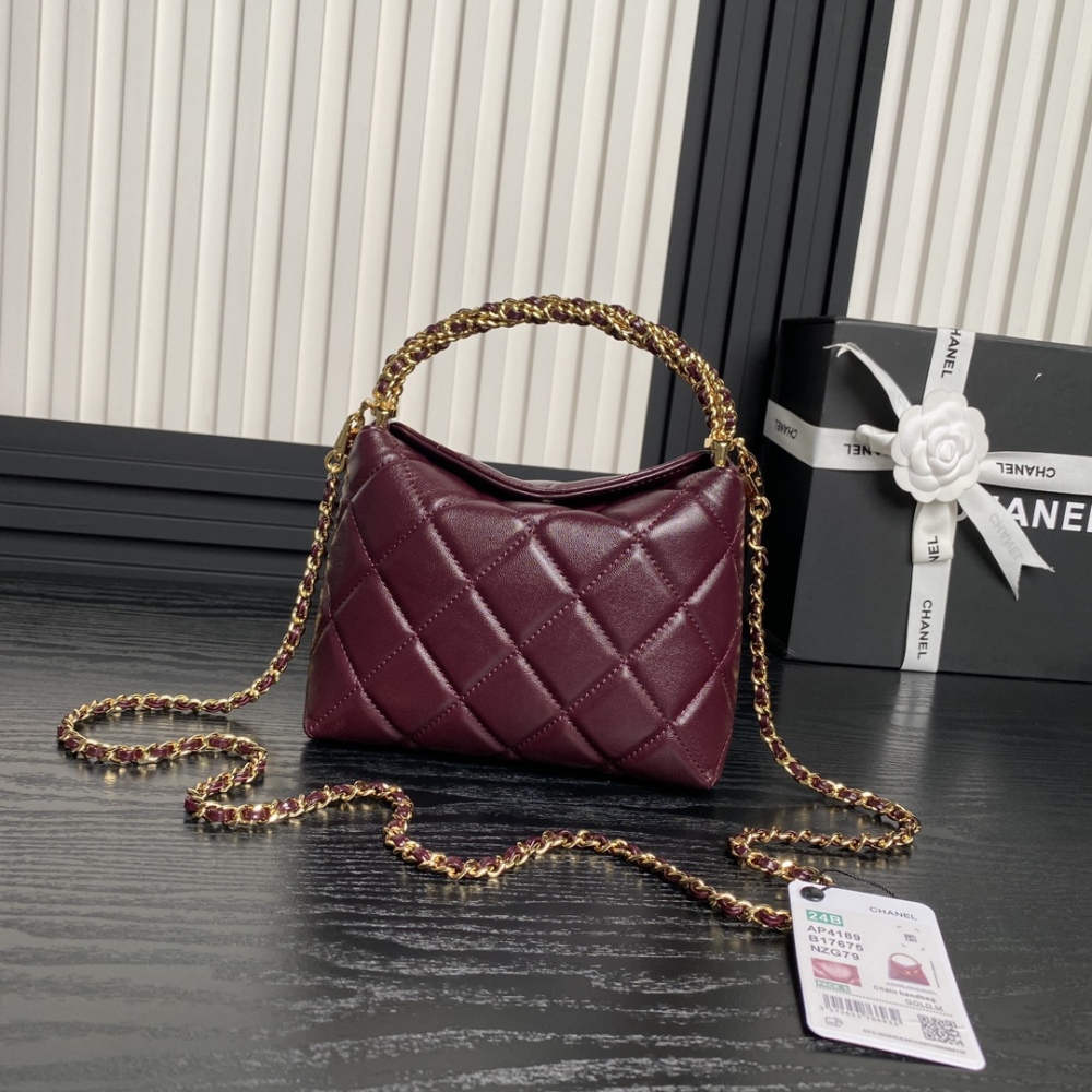 24B Lunchbox Bag Hobo Braided Handle AP4189 with Metal Chain