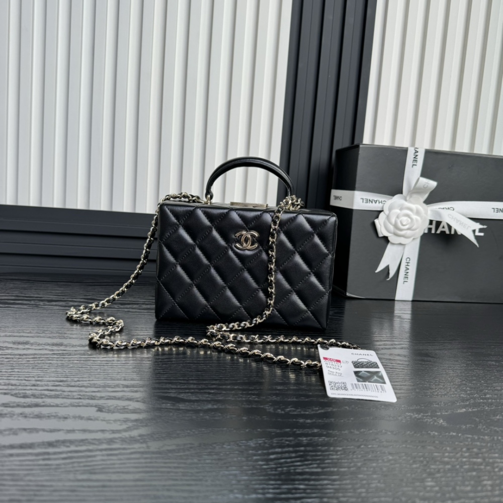 Chane1 24k Cosmetic Bag AS5167