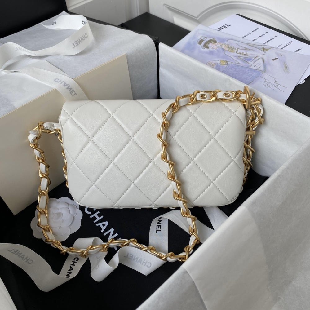 23k new piped flap bag adjustable