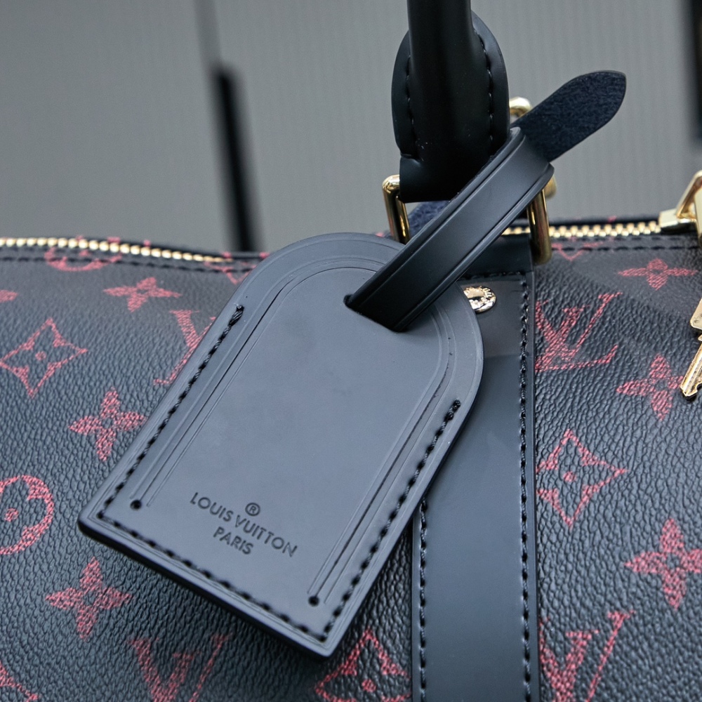 Exclusive Actual M12441 Variable Size Chip This Keepall tote bag 45