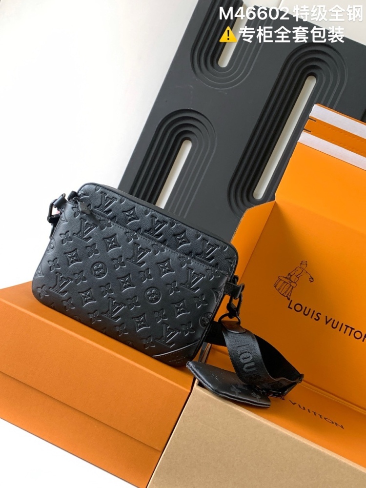Embossed shoulder bag