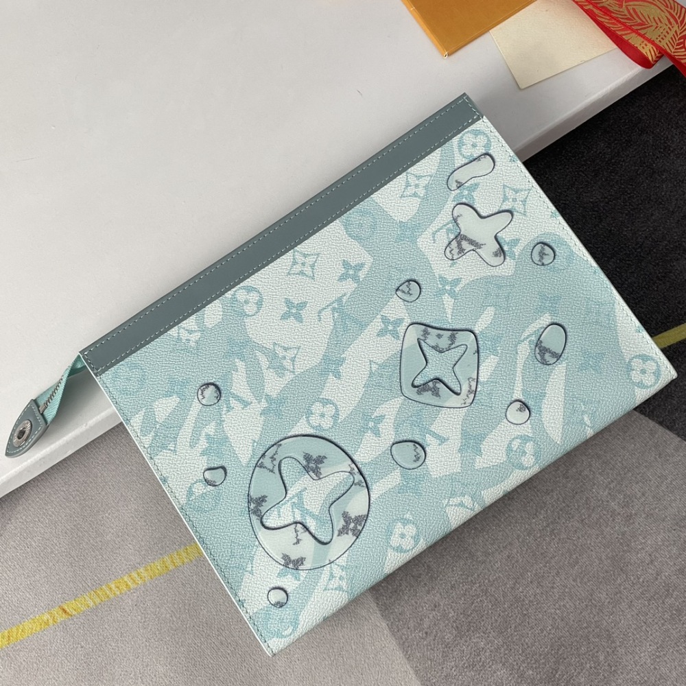 Medium Clutch Bag