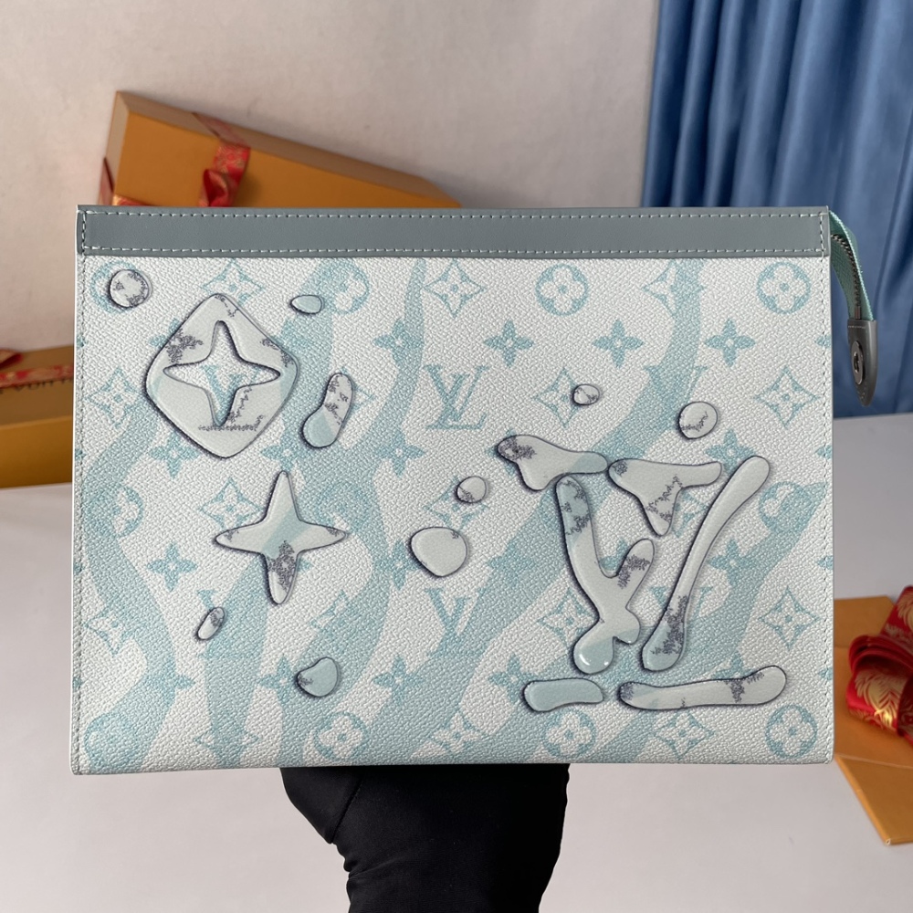 Medium Clutch Bag