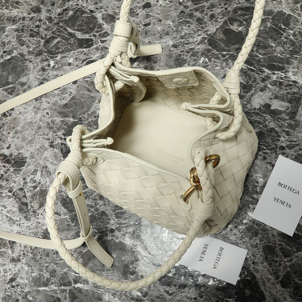 Parachute tote bag
