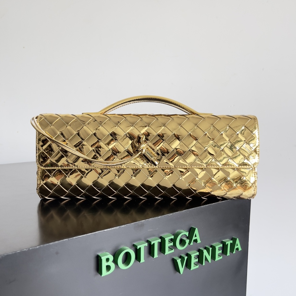 BV Andiamo evening handbag