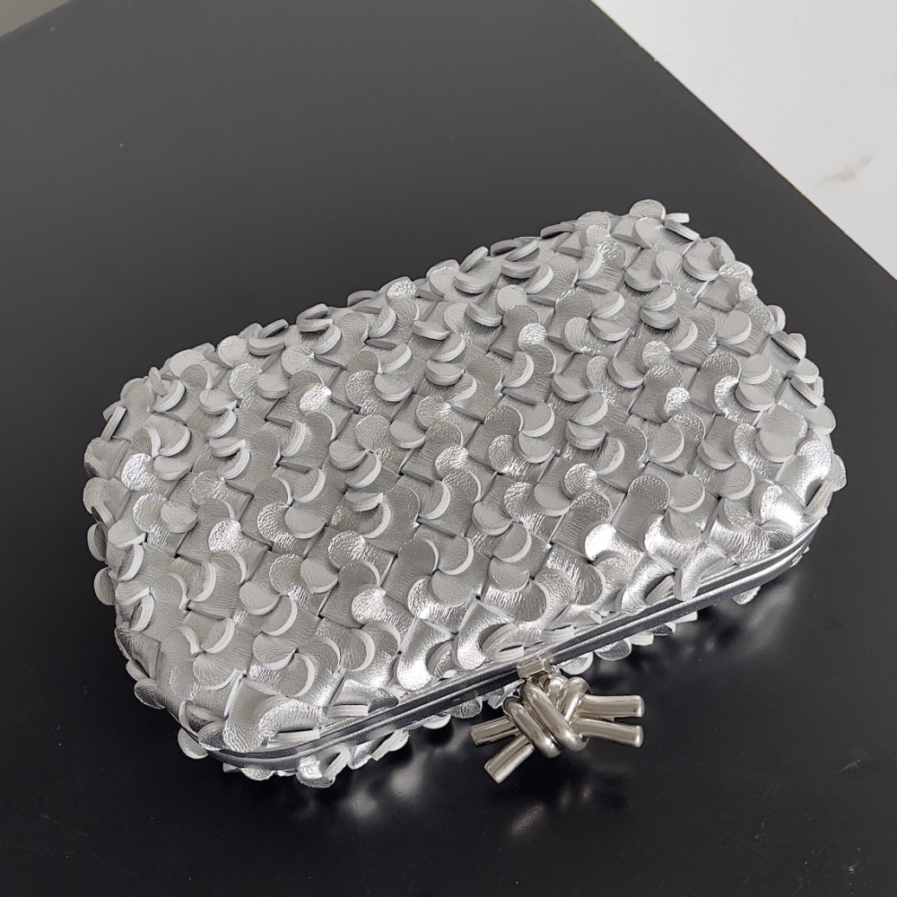 Program family 24 spring fashion petal weaving evening bag no logo