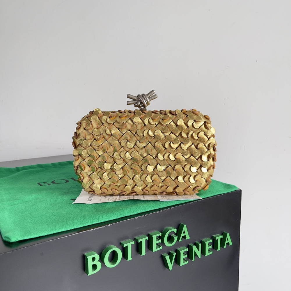 Program family 24 spring fashion petal weaving evening bag no logo