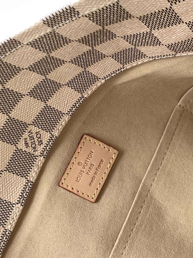 White Check Wrap      Old Flower Handbag