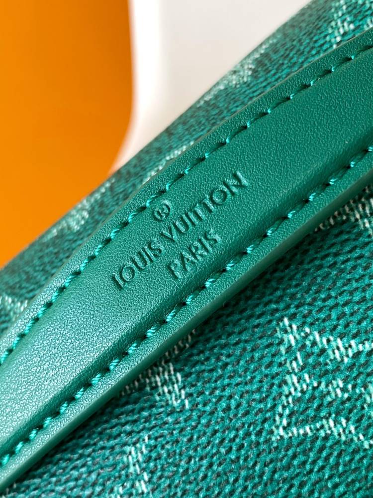 The newest version of this Rush fanny pack is made of Monogram Heritage canvas.