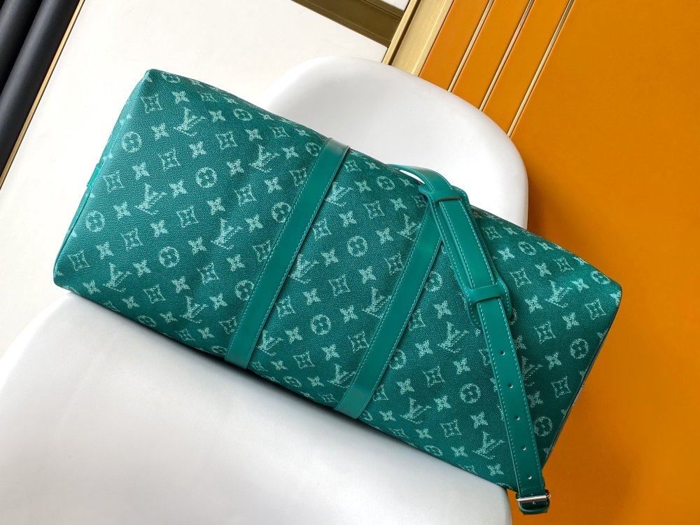 Travel bag
