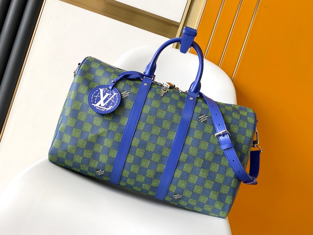 Travel bag
