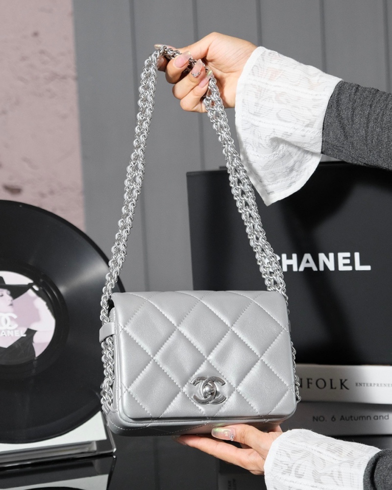 Chanel 22p Underarm Bag