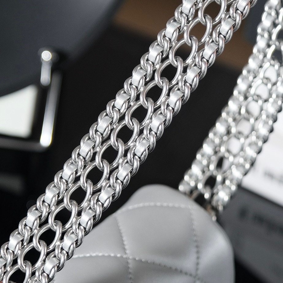 Chanel 22p Underarm Bag