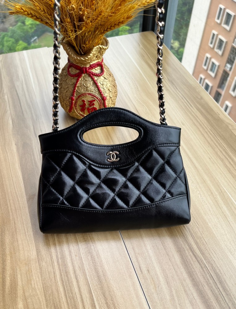 CHANEL Chanel 24S latest 31 mini shopper bag.