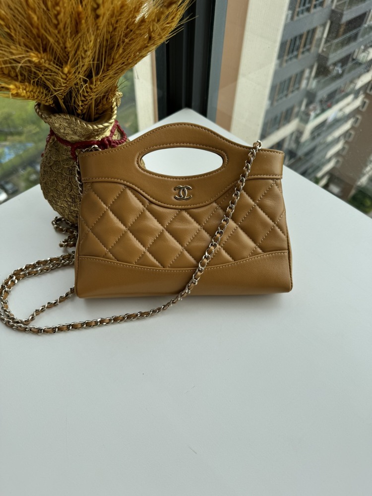 CHANEL Chanel 24S latest 31 mini shopper bag.