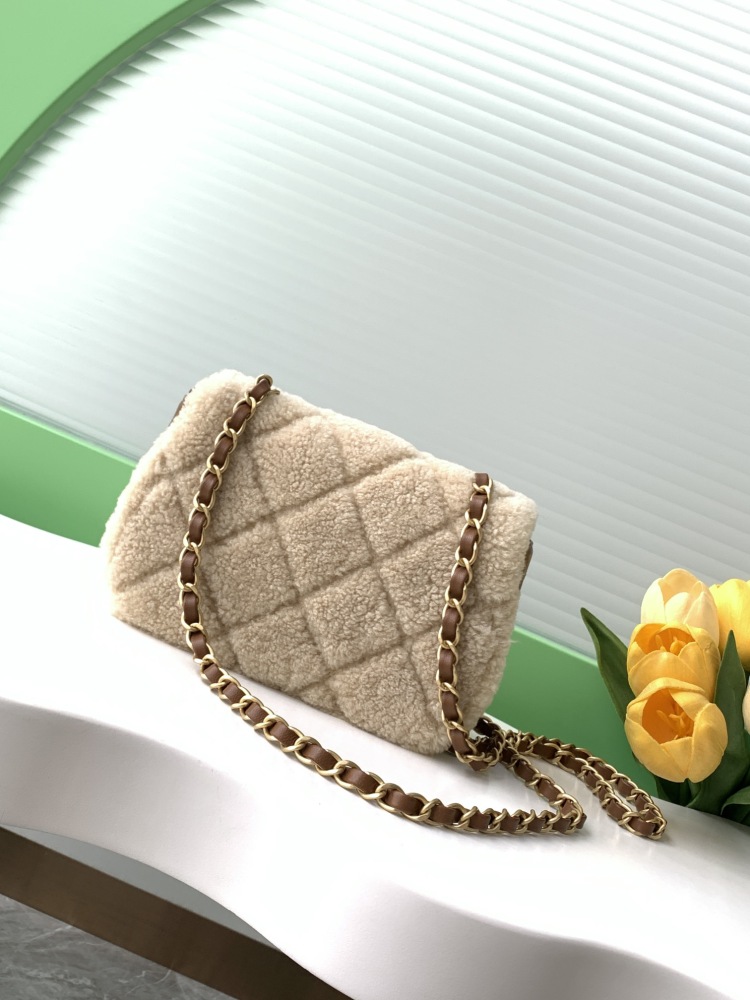 chanel  24k new teddy lamb wool cf series cute value full of points!