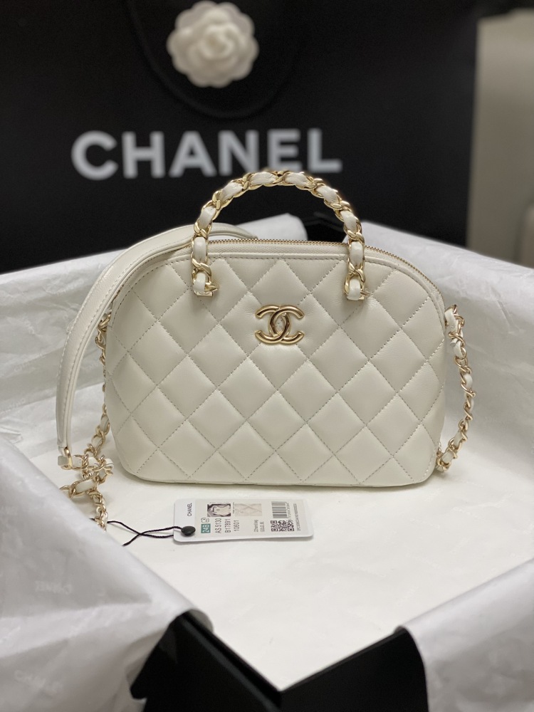 chanel  Season's Little Dark Horse Shell Bag