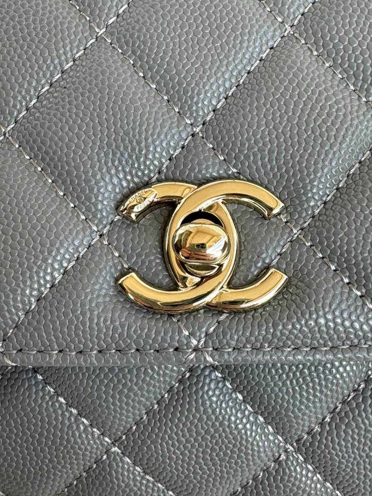 chanel 2024K new 92990 car edge lining with lambskin coco handle Mouth cover handbags
