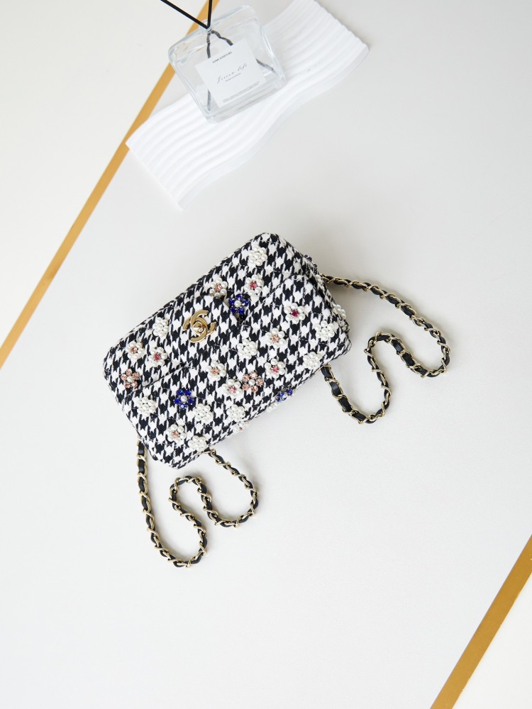 Chanel  24B new spring sequin CF tweed and pearl interwoven