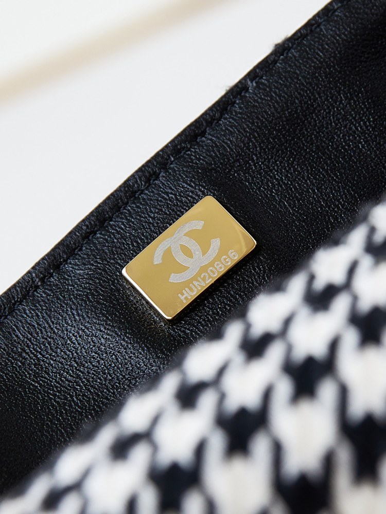 Chanel  24B new spring sequin CF tweed and pearl interwoven