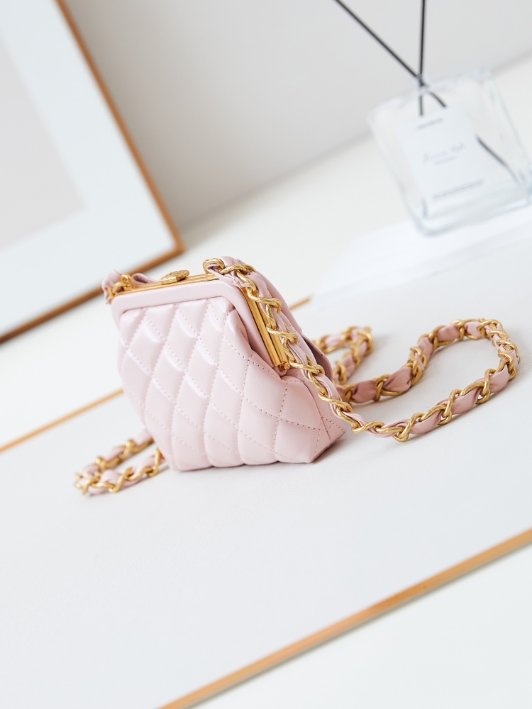 chanel  24A Bow Tie Froggy Bags are so cute,