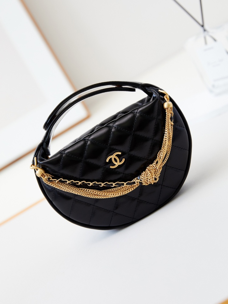 Chanel 24A Hula Hoop is a high class simple but noble style.