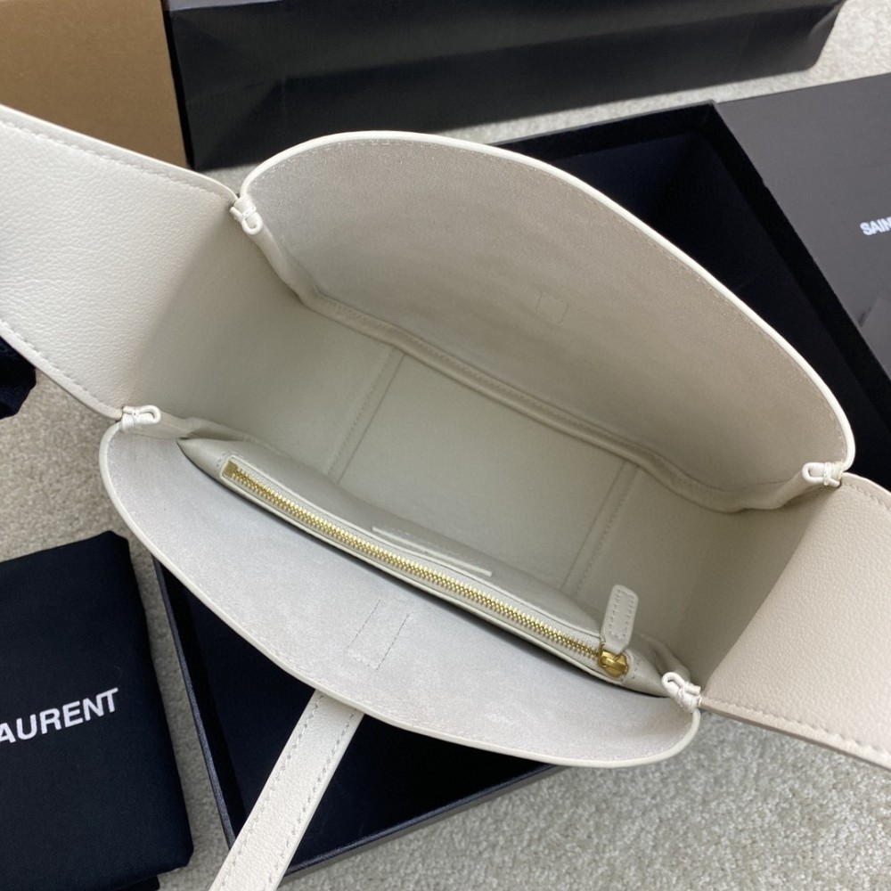Saint 1aurent