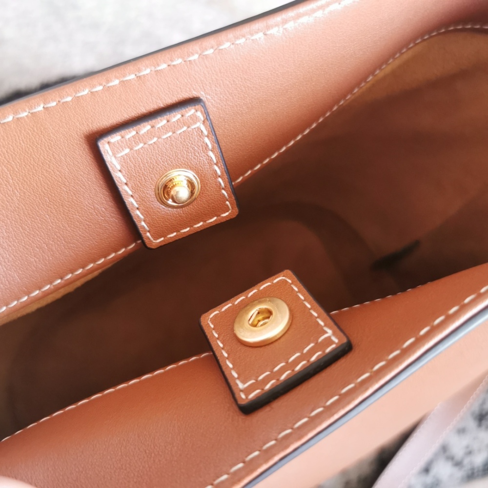 celine CUIR bucket