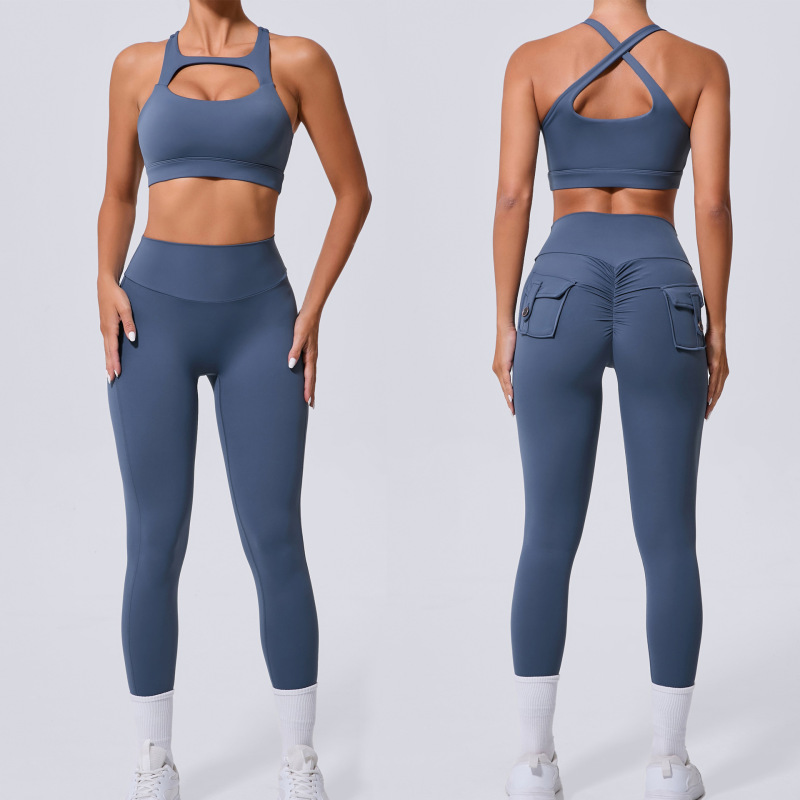Qiusha new winter pocket nude tight yoga suit high waist quick dry running sports fitness clothes two-piece suit