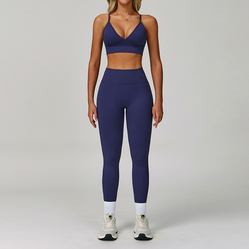 Cross-border seamless tight yoga suit waist slimming quick-drying fitness clothes outdoor running sports three-piece suit 7790