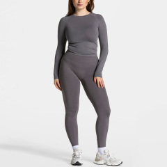 Long sleeves + trousers dark gray