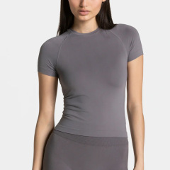 Short-sleeved dark gray
