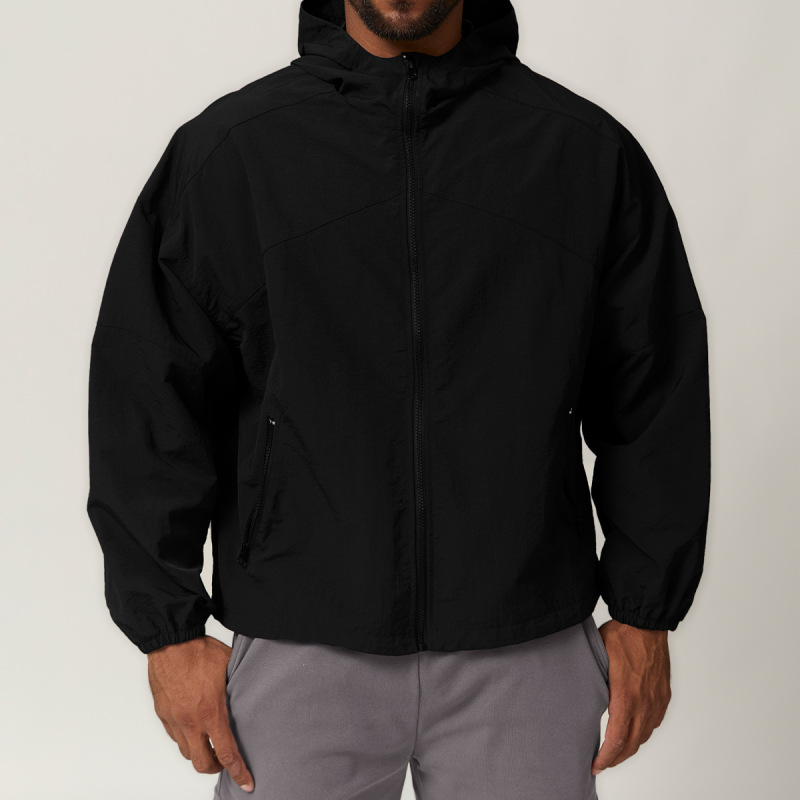 American-style zip-up windproof hooded outdoor water-repellent jacket for hiking, camping, citywalking, and windproofing.