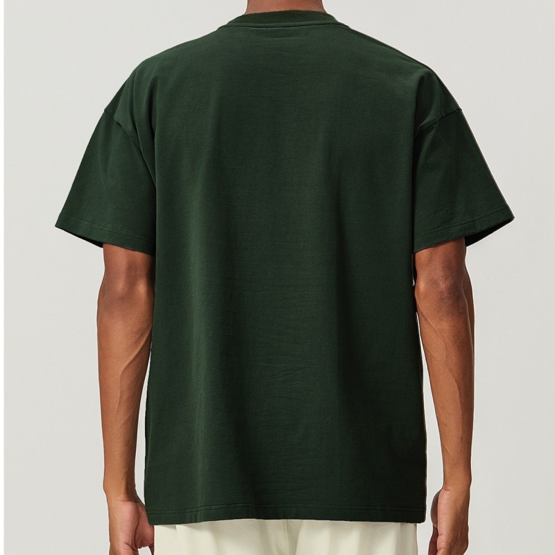 Soft cotton, absorbent, breathable, and gentle on the skin. Loose fit, casual and comfortable, perfect for men's fitness.