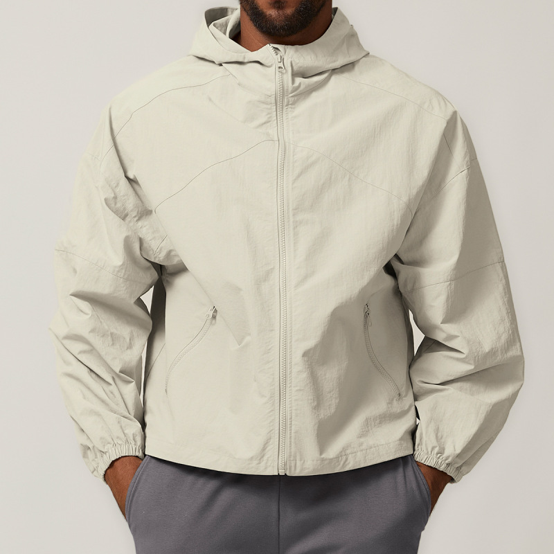 American-style zip-up windproof hooded outdoor water-repellent jacket for hiking, camping, citywalking, and windproofing.