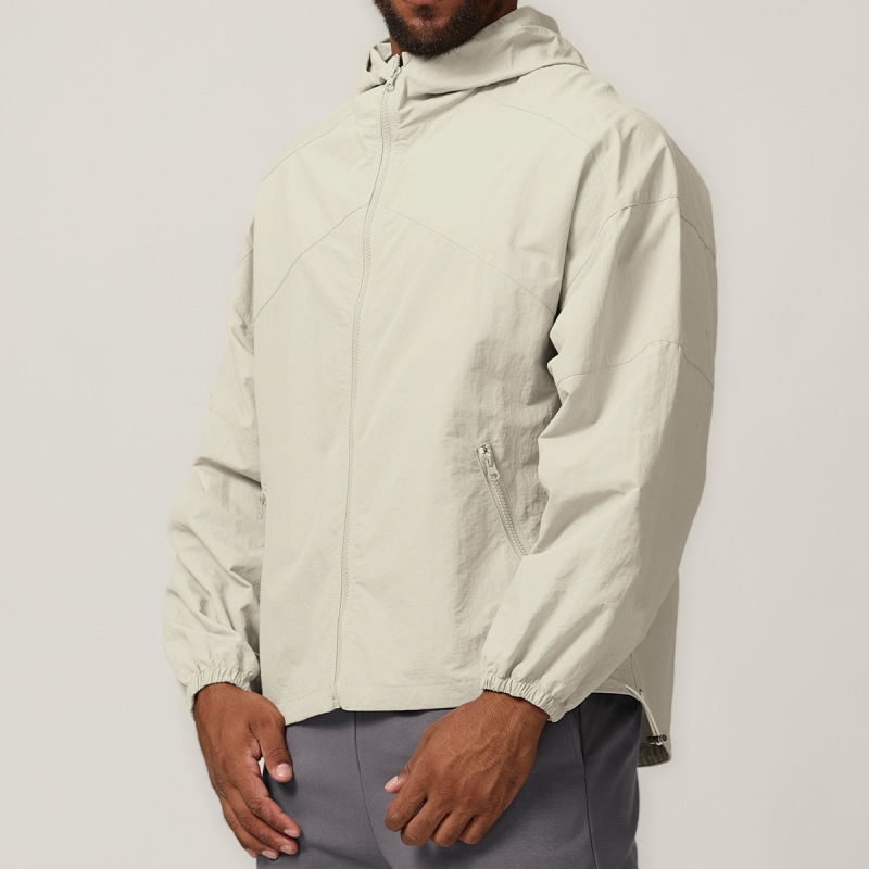 American-style zip-up windproof hooded outdoor water-repellent jacket for hiking, camping, citywalking, and windproofing.
