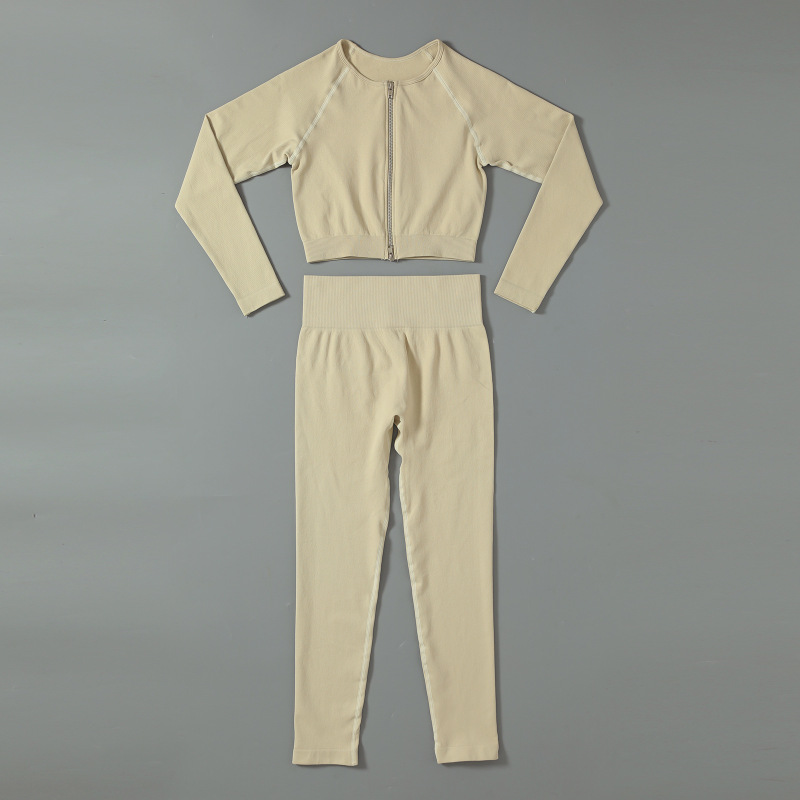 In stock! Sand-washed faux denim seamless knit yoga wear for women, European and American style, double zipper long-sleeved sports fitness set.