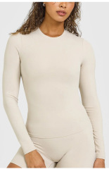Long-sleeved white egg white