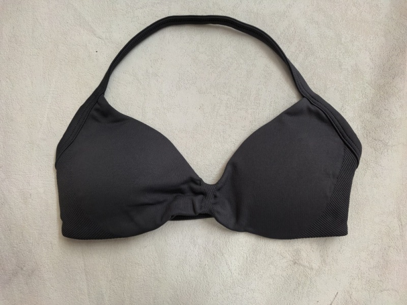 Amazon high-elastic ultra-fine matte nylon halter neck bra with beautiful back, seamless fitness bra, sports bra