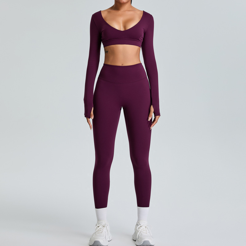 New European and American style long-sleeved yoga suit set for women, V-neck sports top, peach-shaped hip-lifting running and fitness set.