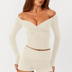 Long-sleeved white egg white