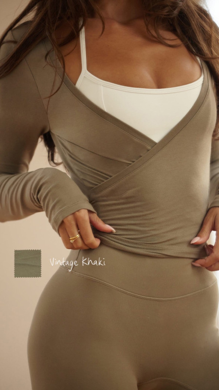 Women's yoga cover-up, made of nylon and ammonia with a brushed finish, feels light and comfortable against the skin, suitable for sports and fitness, highly elastic, quick-drying, and versatile.