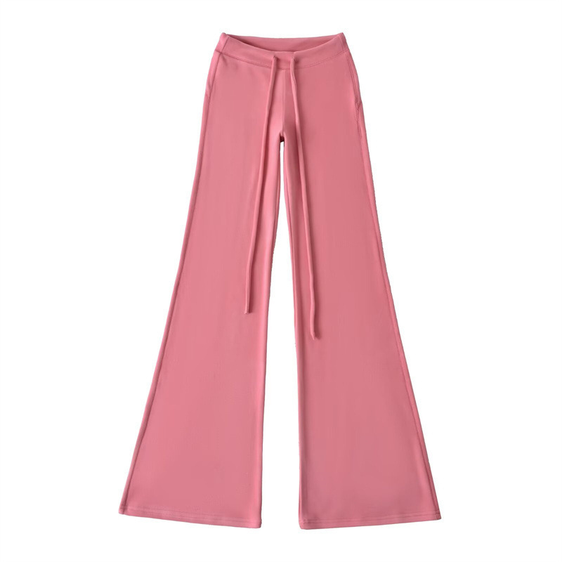 Tall, slim-fit sports two-piece set, flattering stand-up collar zip-up denim cardigan top with flared trousers, women's style.