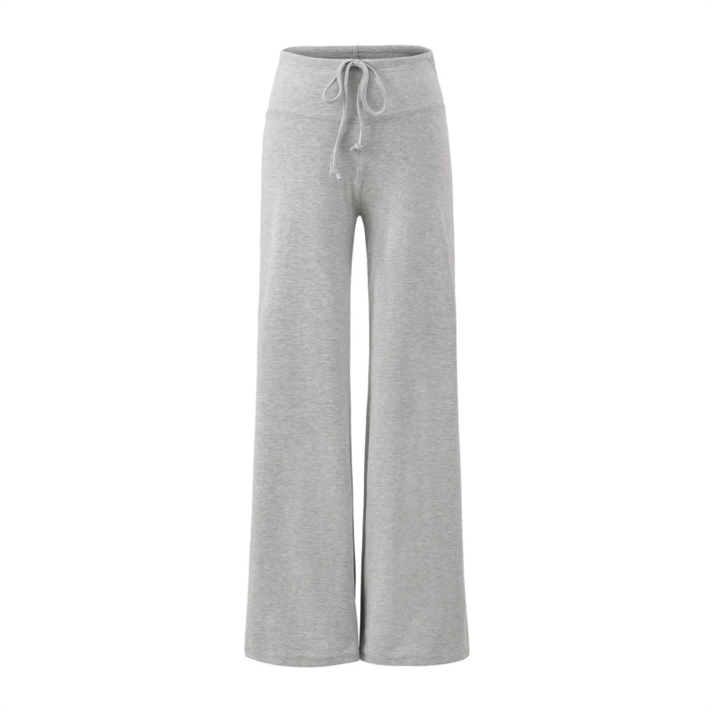 Inner Set with Chest Pad and Strap + Drapey Straight-Leg Casual Pants + Outer Set with Slightly Sheer Blouse for a Relaxed Feel Three-Piece Set
