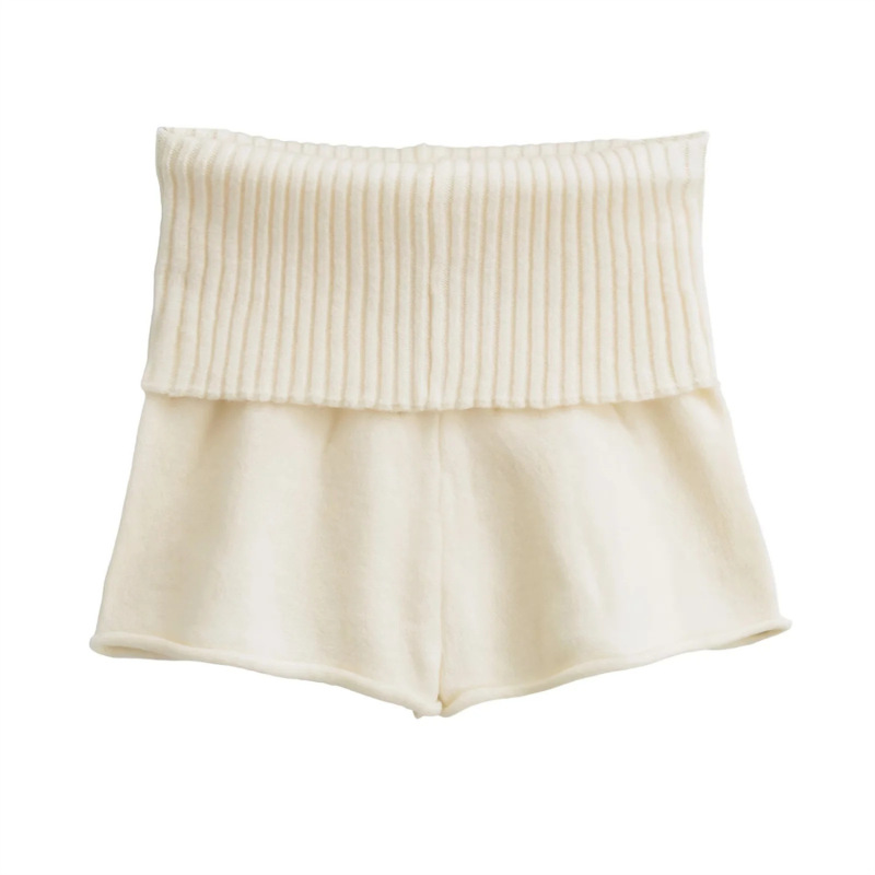 Lazy and Relaxed Slanted Shoulder Loose Knitwear Long-Sleeved Top + Rolled Edge Casual Sexy Shorts Knitwear Two-Piece Set