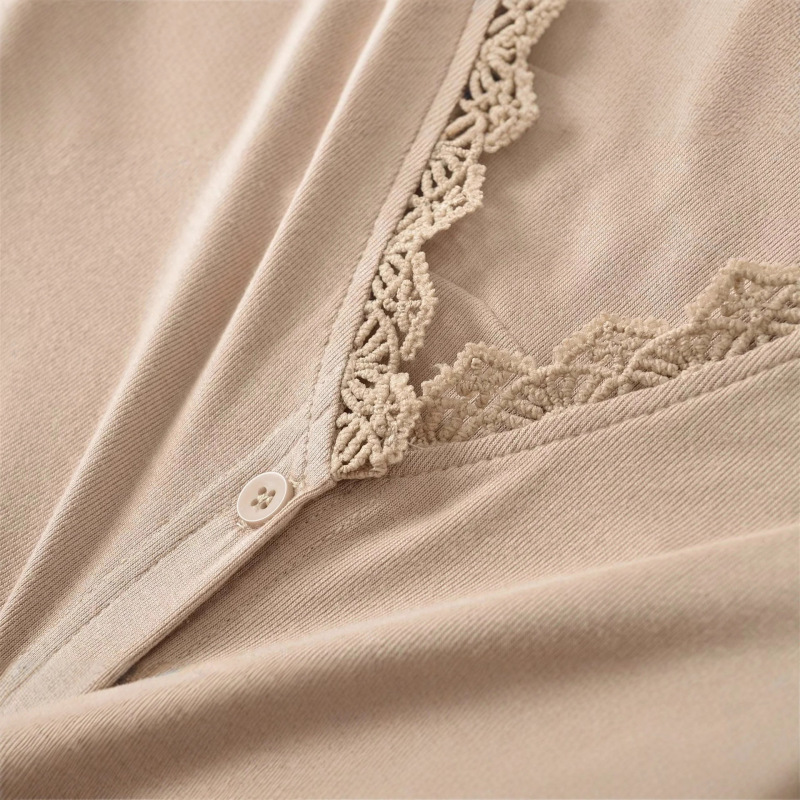 Pure Desire Hot Girl Two-Piece Set with Elegant Inner Tank Top and Camisole, Autumn Waist-Cinching Single-Breasted Lace Patchwork Long-Sleeve Cardigan