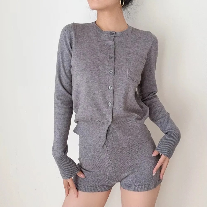 Petite Soft Versatile Round Neck Sweater Cardigan + High-Waisted Slimming Hip-Hugging Shorts Knitted Long-Sleeve Two-Piece Set
