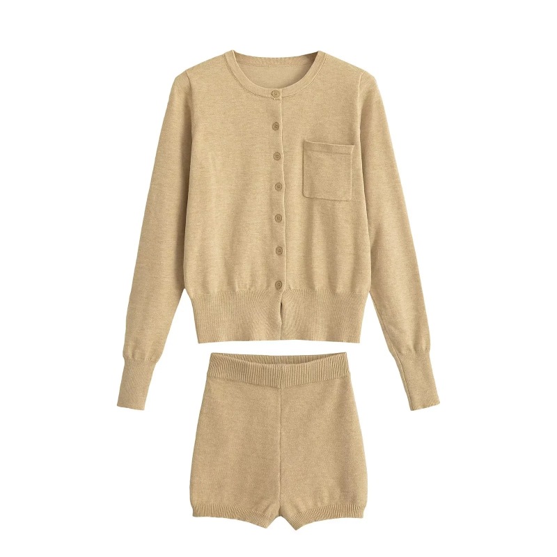Petite Soft Versatile Round Neck Sweater Cardigan + High-Waisted Slimming Hip-Hugging Shorts Knitted Long-Sleeve Two-Piece Set