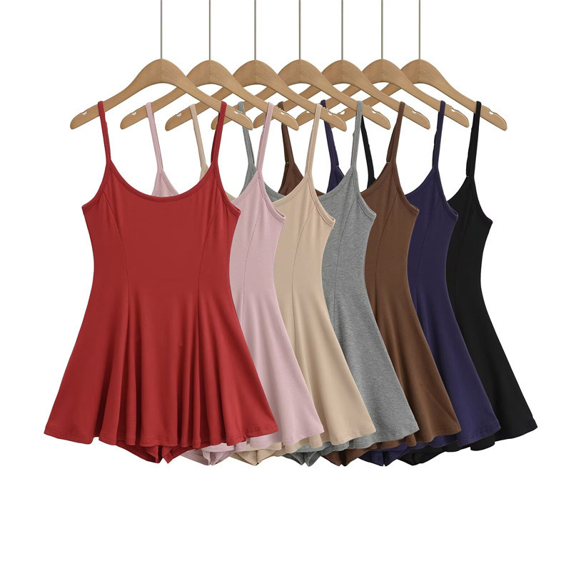 Black sexy A-line halter dress, elegant waist-cinching base layer, anti-exposure shorts, hot girl pure and sexy two-piece set
