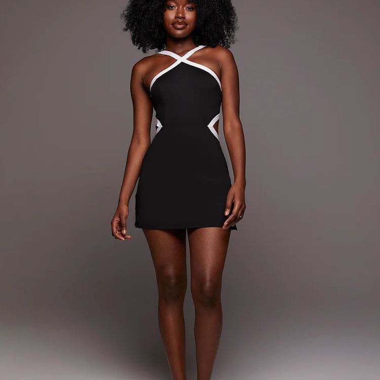 Contrasting Color Simple Anti-Exposure Comfortable Nude Sexy Women's Yoga Wear Small Exposed Belt Chest Pad One-Piece Tennis Skirt Wholesale